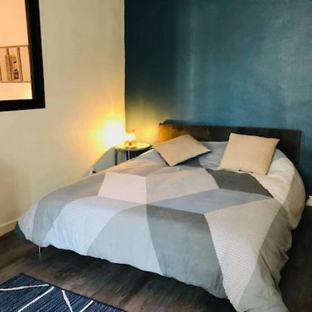 Au Coeur Du Vieux Bayeux, Logement De Charmeアパートメント エクステリア 写真